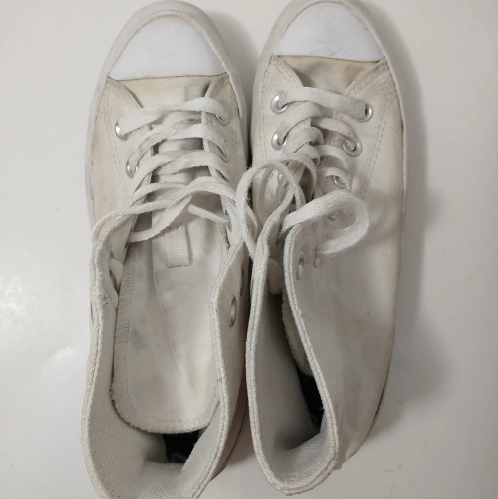 Converse All Stars White High Top Platform‎ Lug Sole Sneakers, Women's Size 6.5